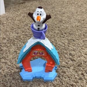 Fisher-Price Little People Disney Frozen Olaf's Cocoa Café playset.